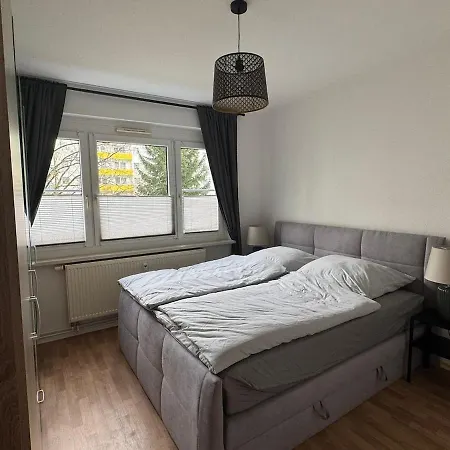 Apartment Charmante 2 Raumwohnung Mit Balkon, Küche&waschmaschine