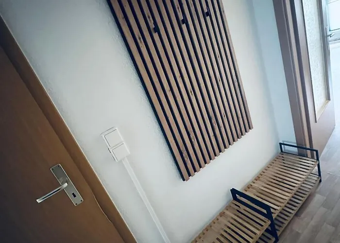 Charmante 2 Raumwohnung Mit Balkon, Kueche & Waschmaschine *