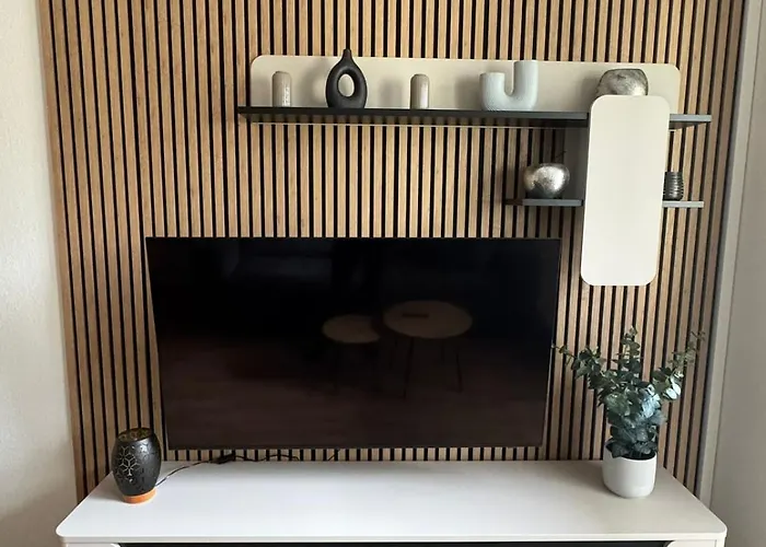 Charmante 2 Raumwohnung Mit Balkon, Kueche & Waschmaschine Chemnitz