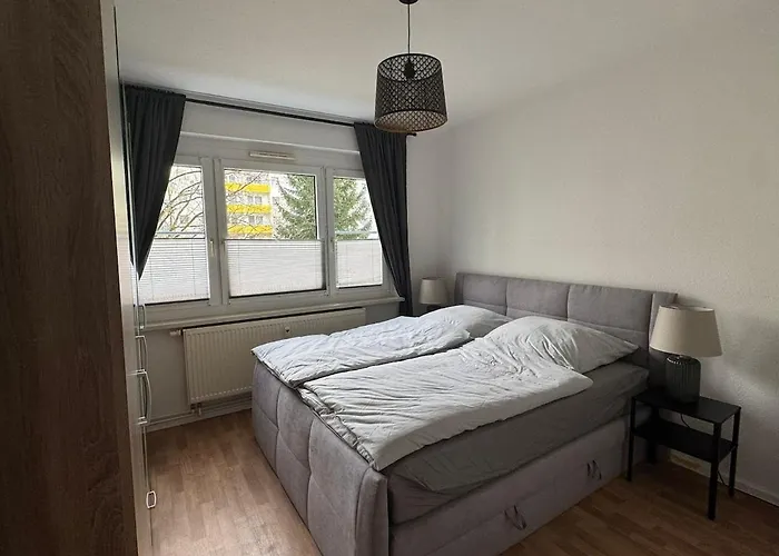 Apartment Charmante 2 Raumwohnung Mit Balkon, Kueche & Waschmaschine